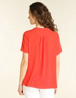 Chemisier rouge dentelle