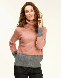 Pull ample col roulé rose