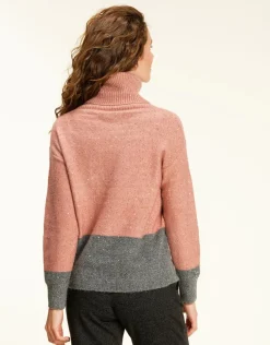 Pull ample col roulé rose